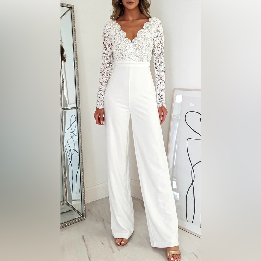 MANIJU Ivory Lace Jumpsuit NWT MEDIUM